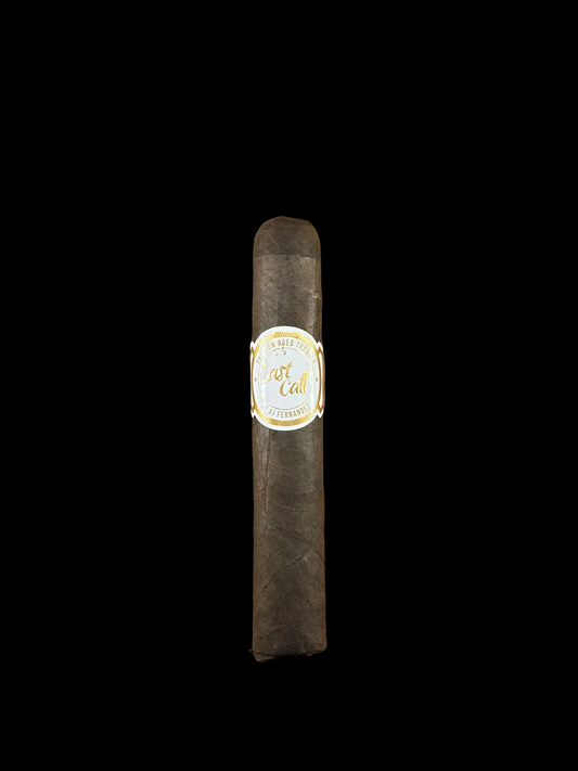 AJ Fernandez Last Call Maduro Petit Corona (4.5 x 48) – Rich & Bold Medium to Full Smoke