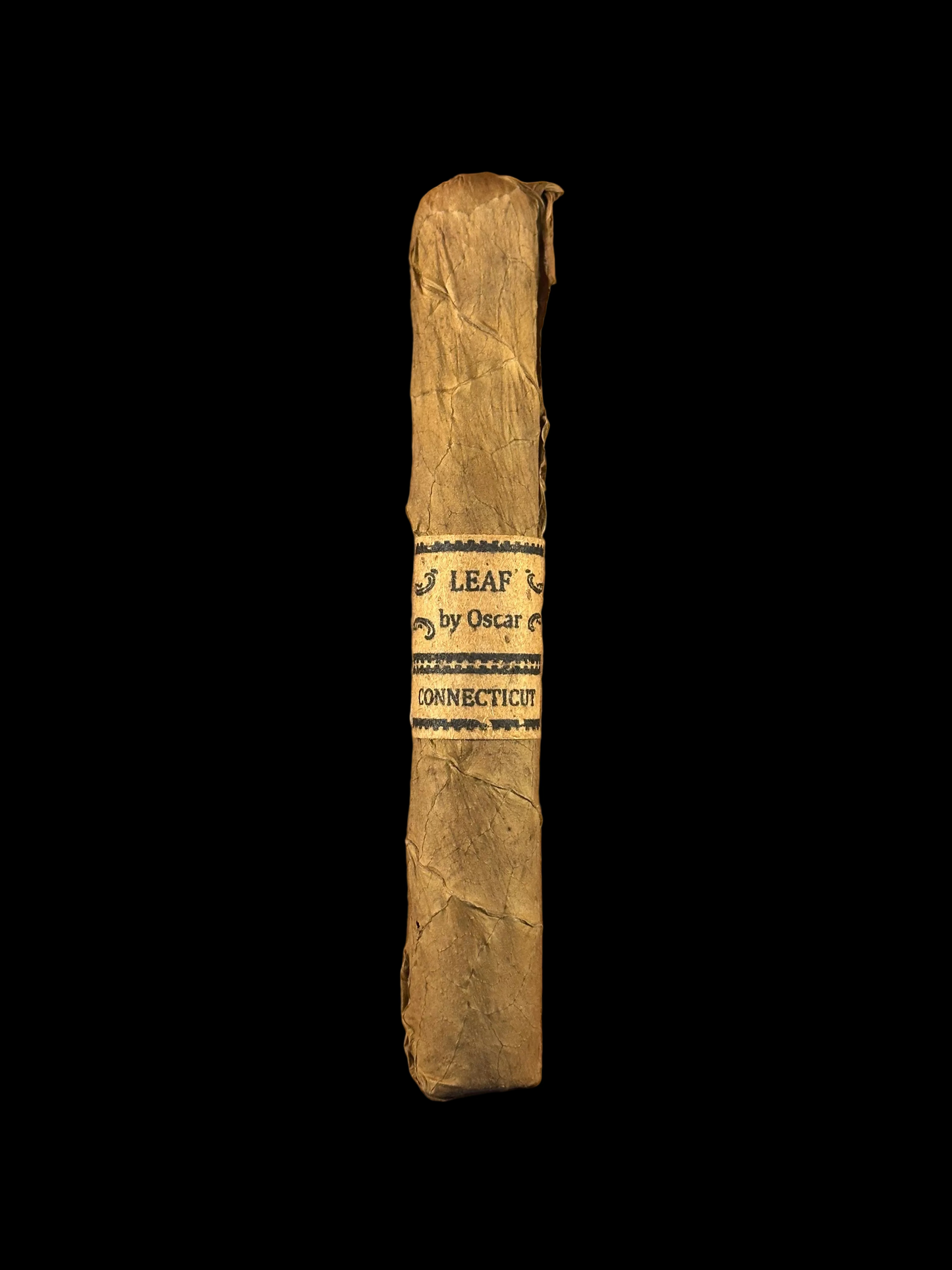 Oscar Valladares Leaf by Oscar Connecticut Toro (6 x 52) – Smooth & Creamy Medium Smoke